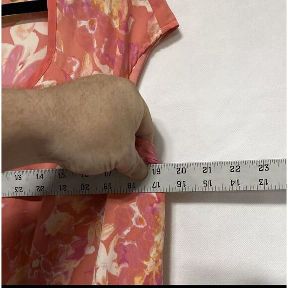 Mossimo Dress Size XL Knee Length Floral Pattern With Pockets - Picture 4 of 10